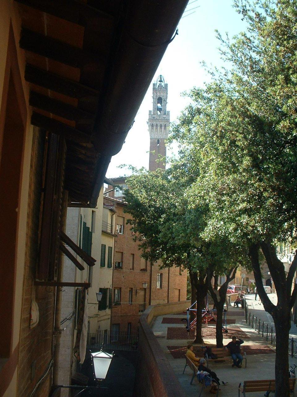 Casa Vacanze Il Campo Siena Exteriör bild